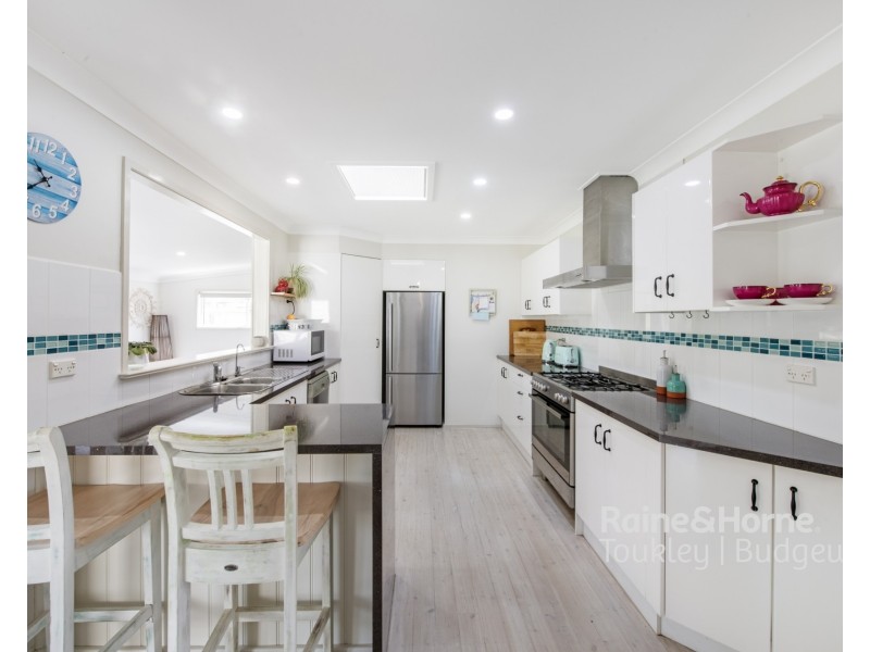 48 Maxwell Avenue, Gorokan NSW 2263