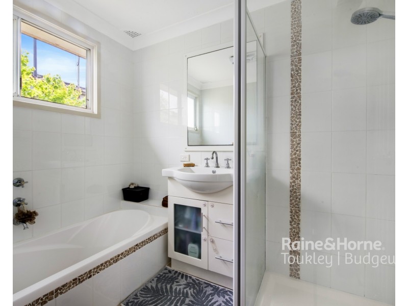 48 Maxwell Avenue, Gorokan NSW 2263