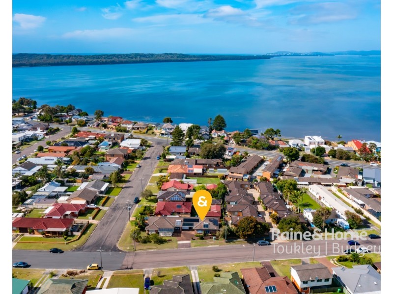 2/14 Anchor Avenue, Toukley NSW 2263