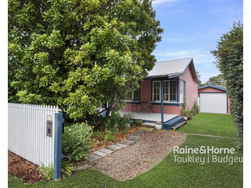 21 Seventh Avenue, Toukley NSW 2263