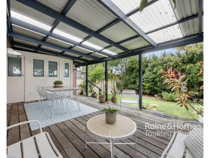 21 Seventh Avenue, Toukley NSW 2263