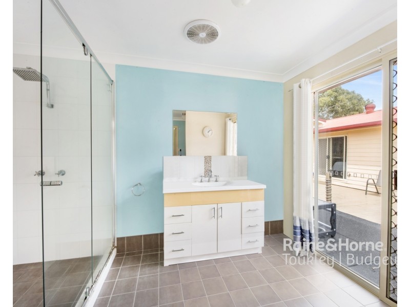 1A Lukela Avenue, Halekulani NSW 2262