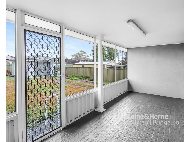 20 Phyllis Avenue, Kanwal NSW 2259