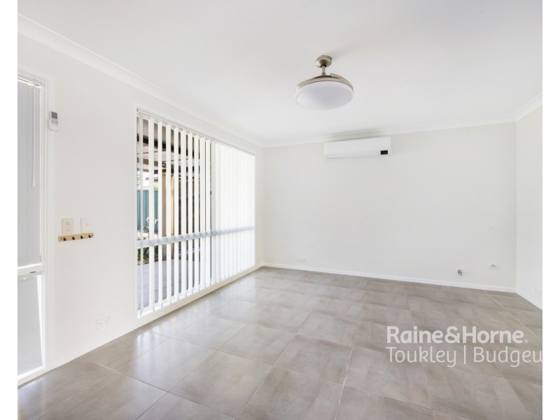 17 Gorokan Drive, Lake Haven NSW 2263