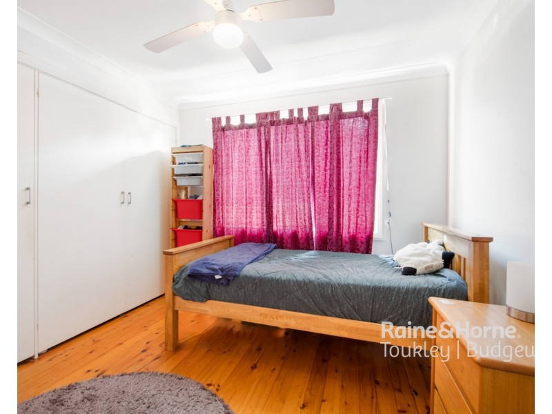 3 St James Avenue, Berkeley Vale NSW 2261