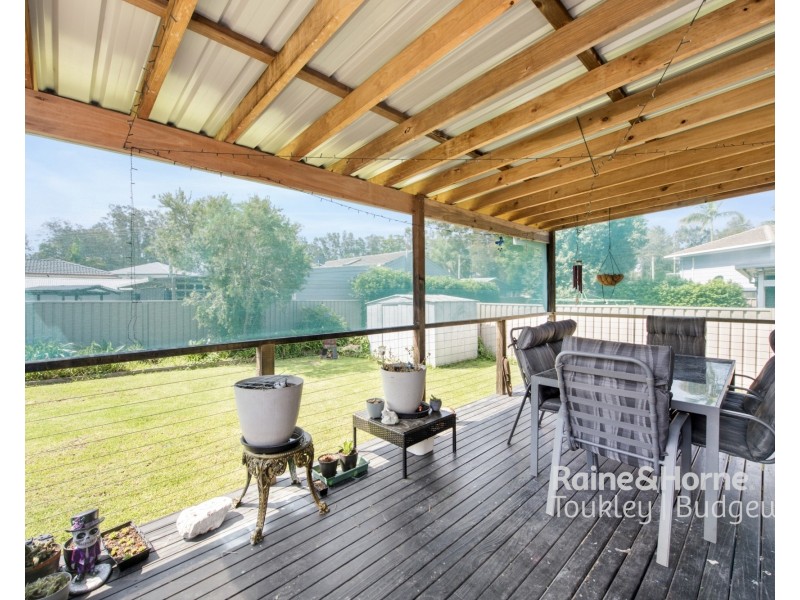 3 St James Avenue, Berkeley Vale NSW 2261