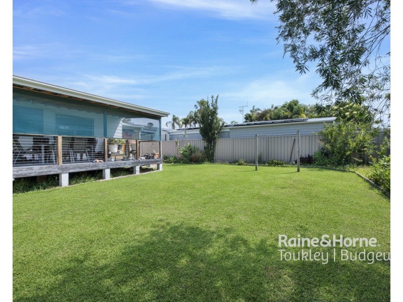 3 St James Avenue, Berkeley Vale NSW 2261