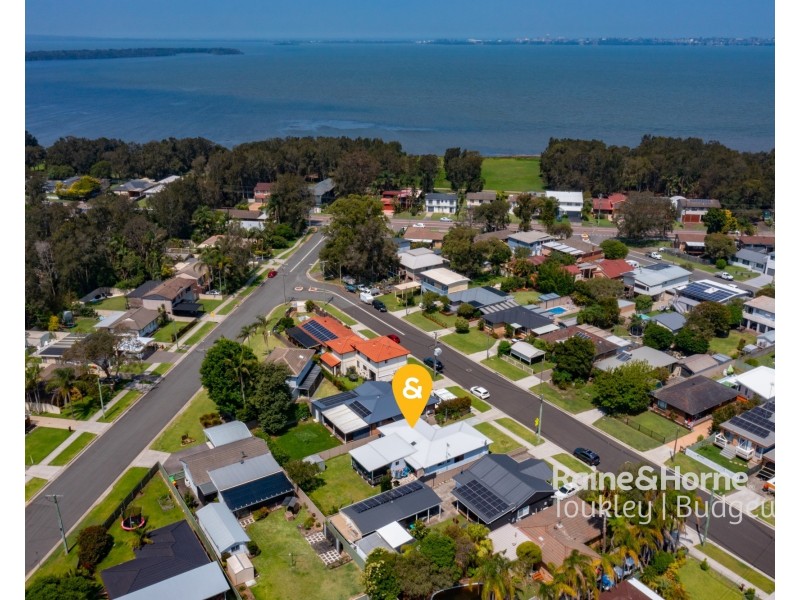3 St James Avenue, Berkeley Vale NSW 2261