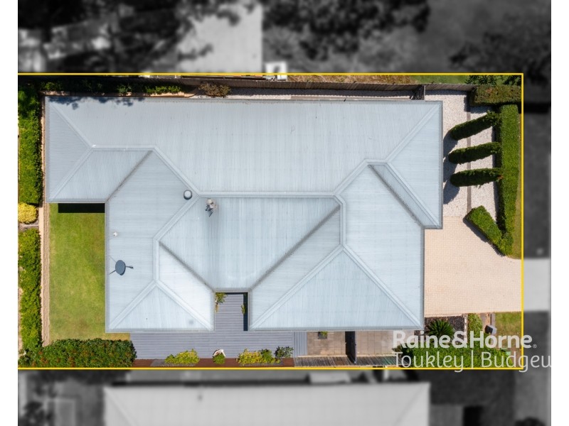 2 Celestial Drive, Morisset Park NSW 2264