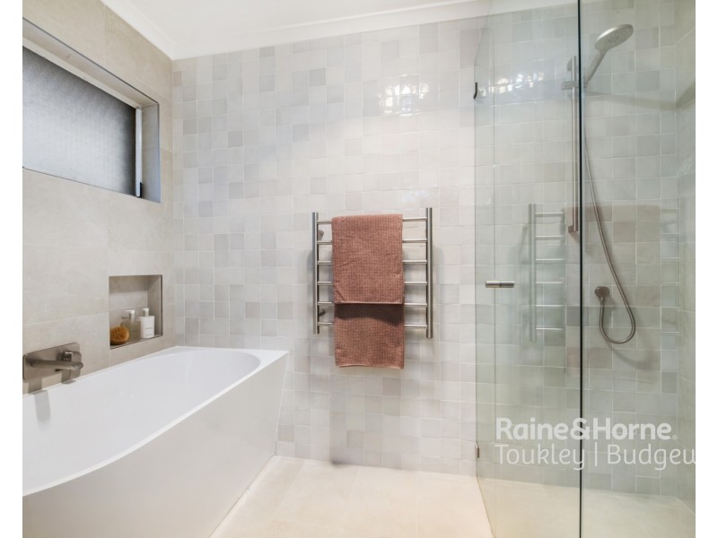 2A Elouera Avenue, Buff Point NSW 2262