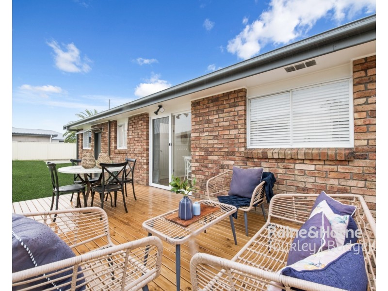 2A Elouera Avenue, Buff Point NSW 2262