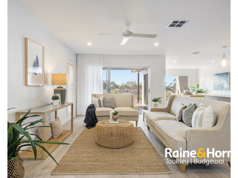 7b Courigal St, Lake Haven NSW 2263