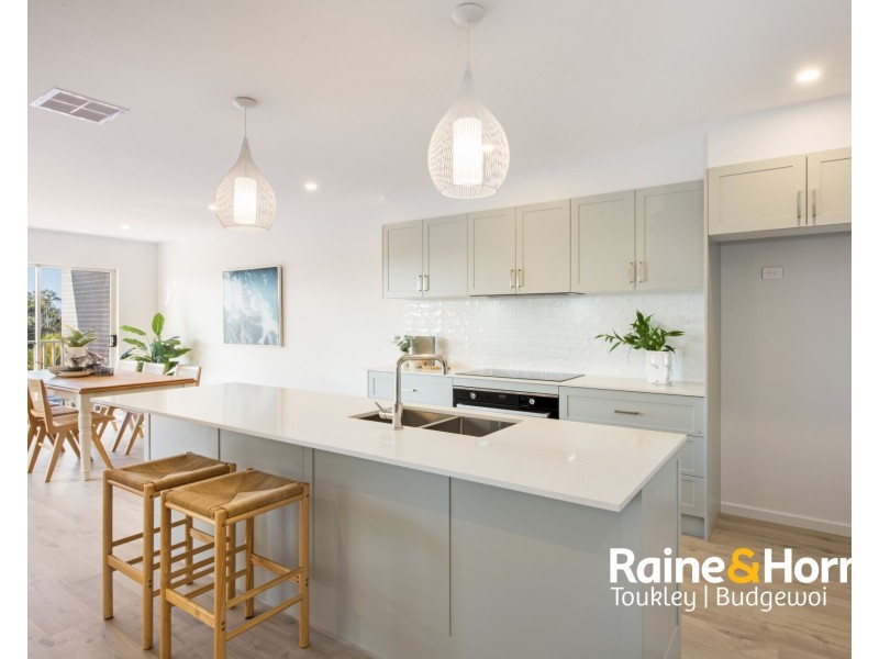 7b Courigal St, Lake Haven NSW 2263