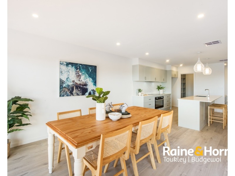 7b Courigal St, Lake Haven NSW 2263