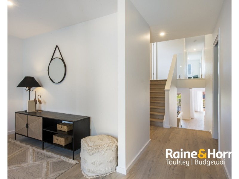 7b Courigal St, Lake Haven NSW 2263
