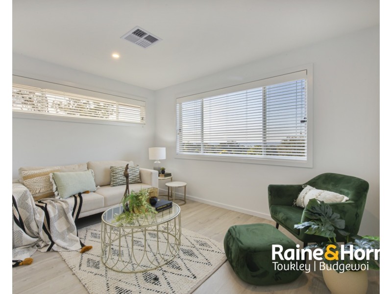 7b Courigal St, Lake Haven NSW 2263