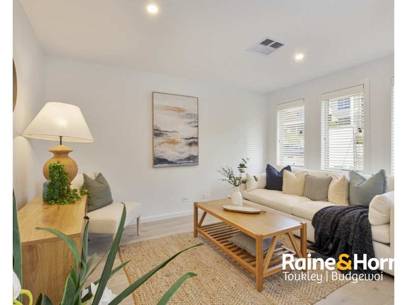 7b Courigal St, Lake Haven NSW 2263