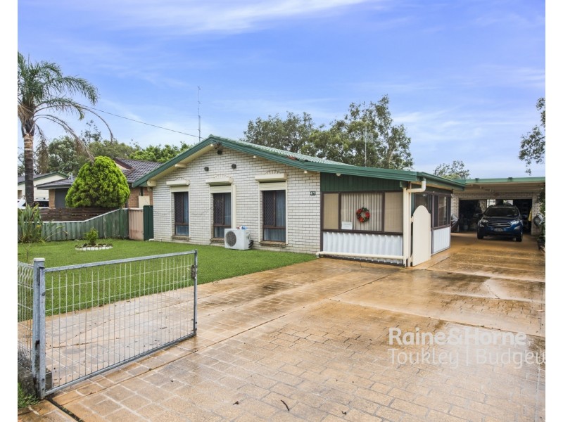 47 Delia Avenue, Budgewoi NSW 2262
