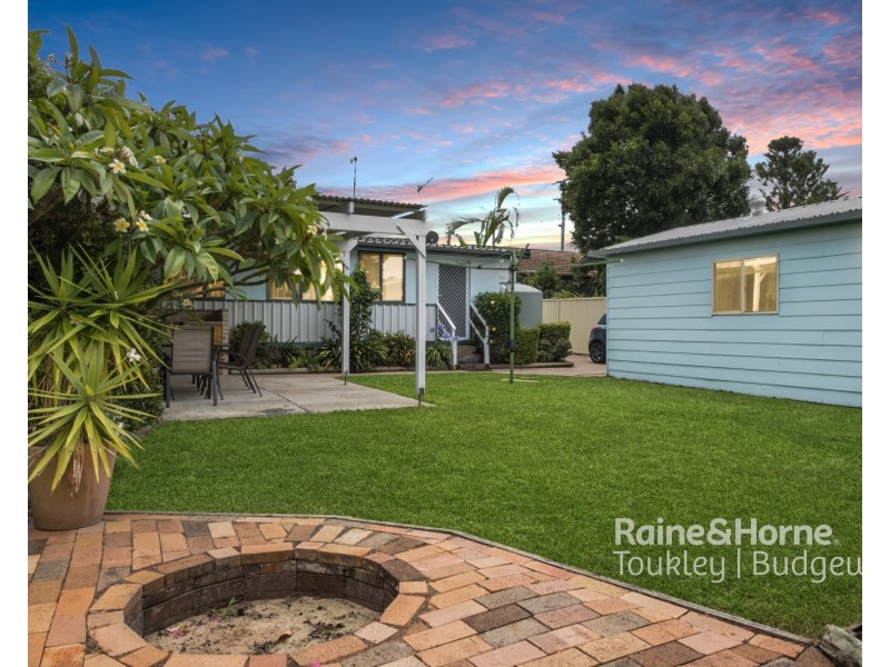 8 Goorama Avenue, San Remo NSW 2262