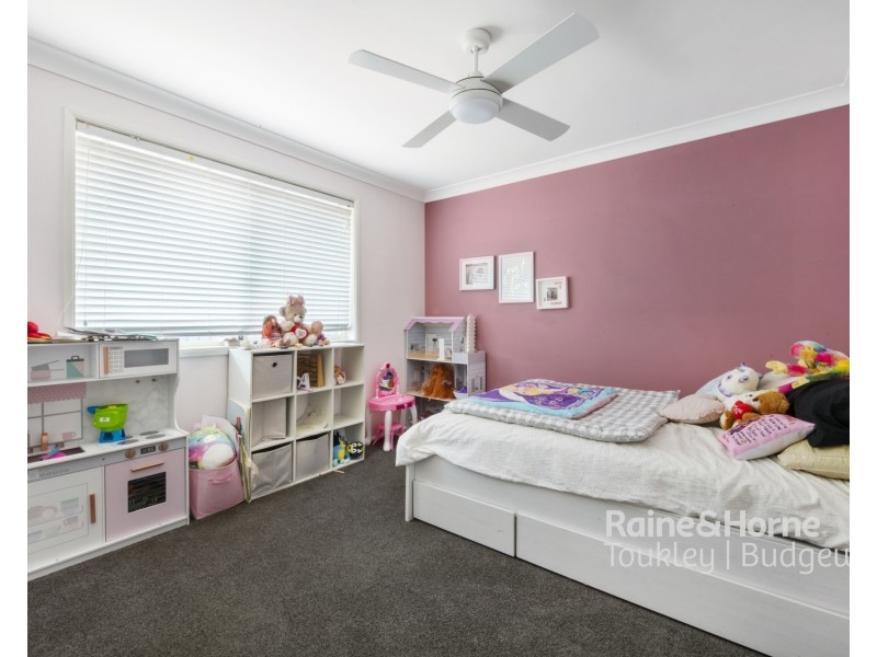 30 Manchurian Way, Wadalba NSW 2259