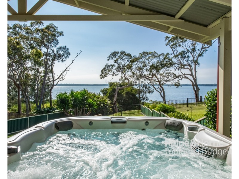 111 Sunrise Avenue, Halekulani NSW 2262