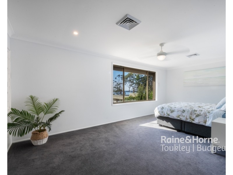 111 Sunrise Avenue, Halekulani NSW 2262