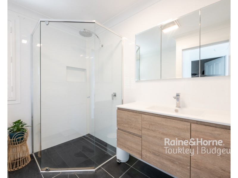 111 Sunrise Avenue, Halekulani NSW 2262