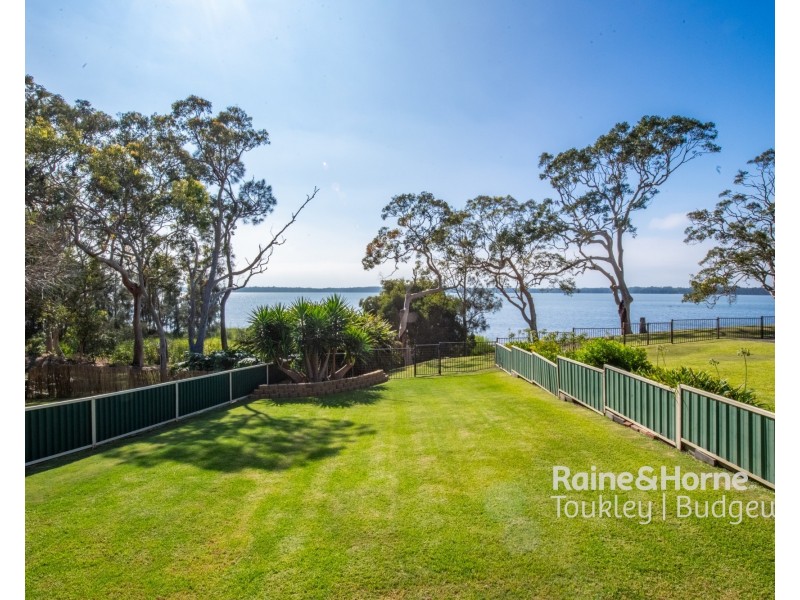 111 Sunrise Avenue, Halekulani NSW 2262