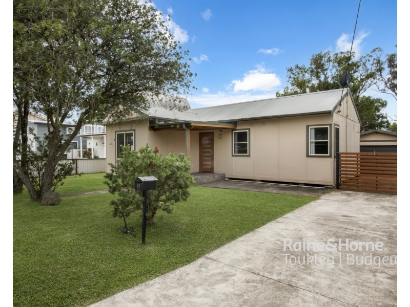 19 Wall Road, Gorokan NSW 2263