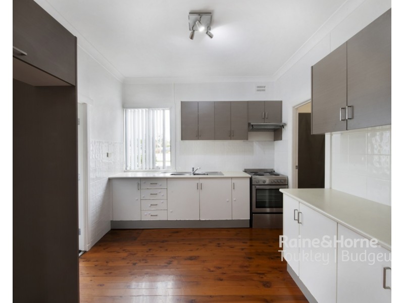 19 Wall Road, Gorokan NSW 2263