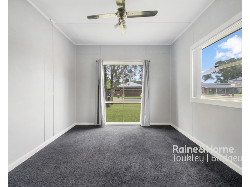 19 Wall Road, Gorokan NSW 2263
