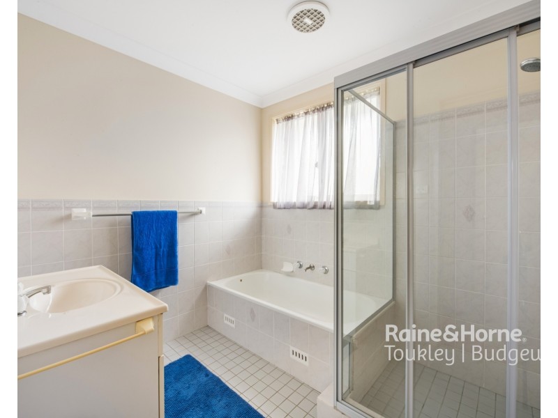 2/87 Woolana Avenue, Halekulani NSW 2262