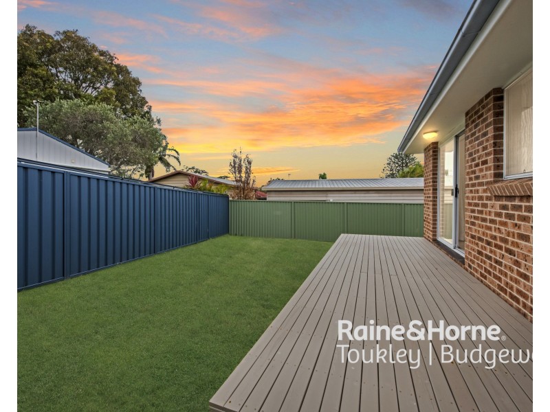 2/87 Woolana Avenue, Halekulani NSW 2262