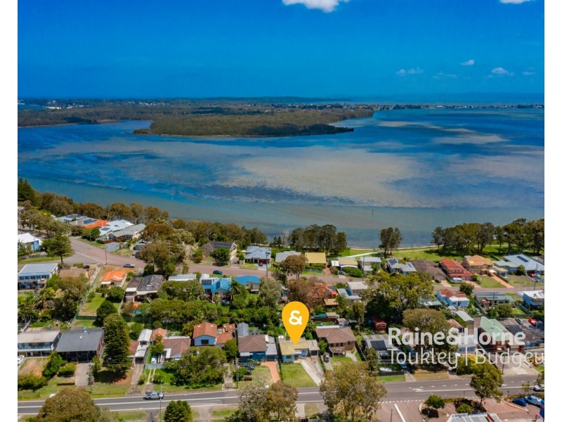 70 Scenic Drive, Budgewoi NSW 2262