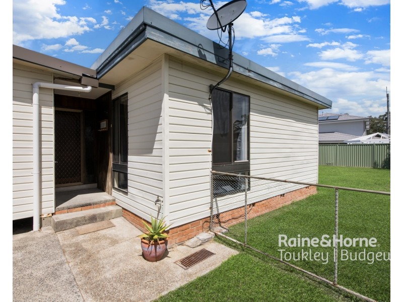 2/92 Scenic Drive, Budgewoi NSW 2262