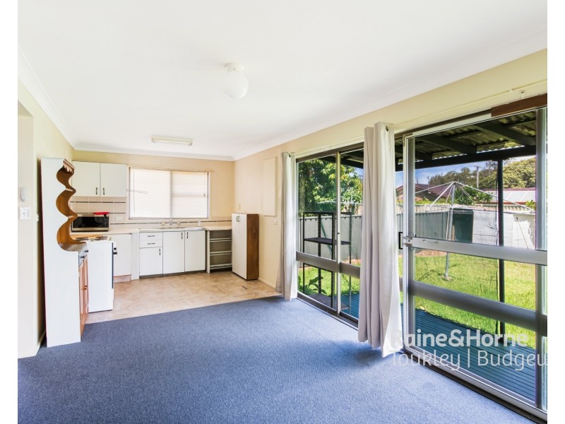 2/92 Scenic Drive, Budgewoi NSW 2262