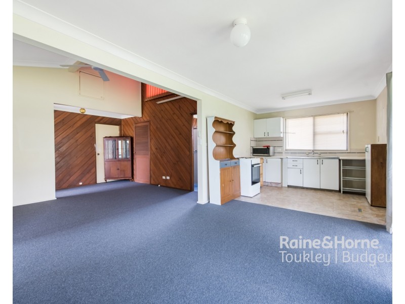 2/92 Scenic Drive, Budgewoi NSW 2262