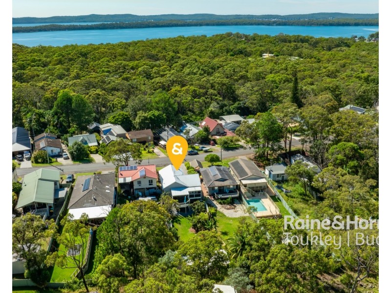 12 Hillcrest Road, Mirrabooka NSW 2264