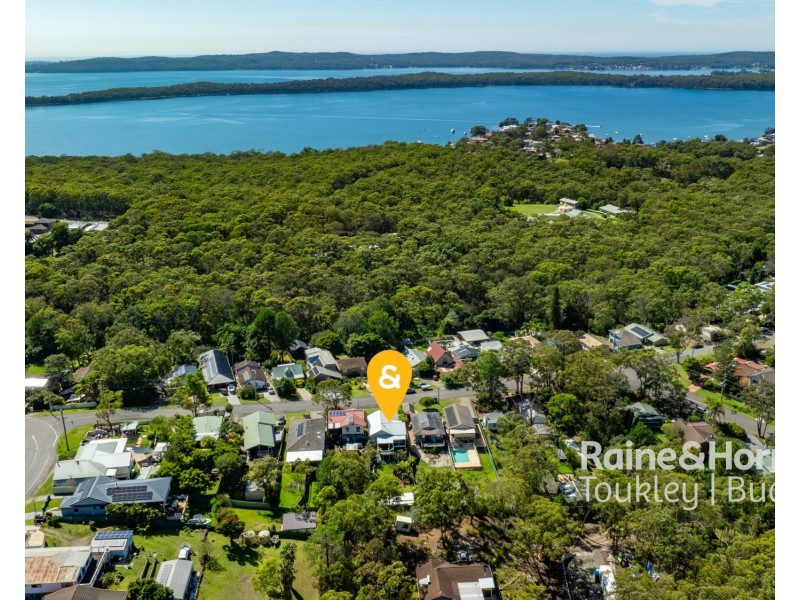 12 Hillcrest Road, Mirrabooka NSW 2264