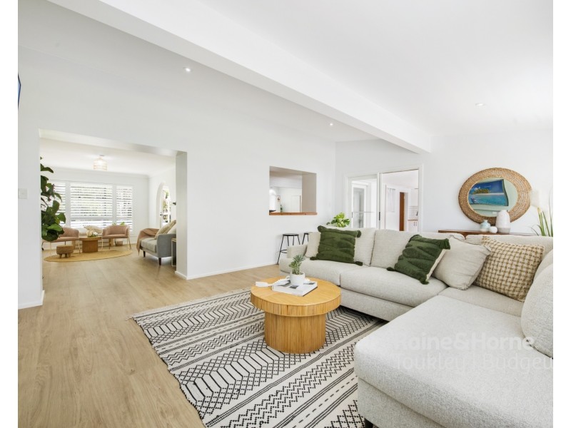 9 Tarwarri Road, Summerland Point NSW 2259