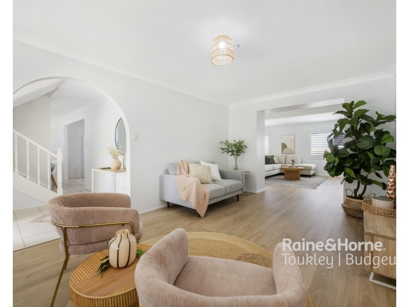 9 Tarwarri Road, Summerland Point NSW 2259