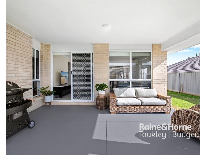 61 Settlement Drive, Wadalba NSW 2259