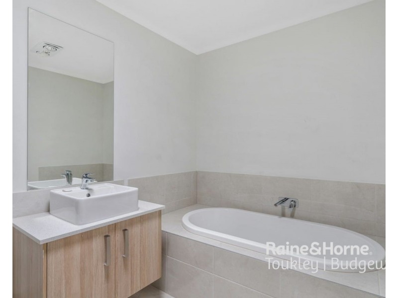 34 Columbus Street, Hamlyn Terrace NSW 2259