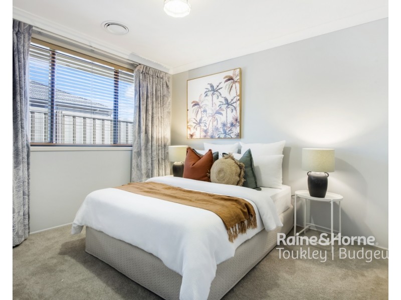 18 Capri Close, Woongarrah NSW 2259