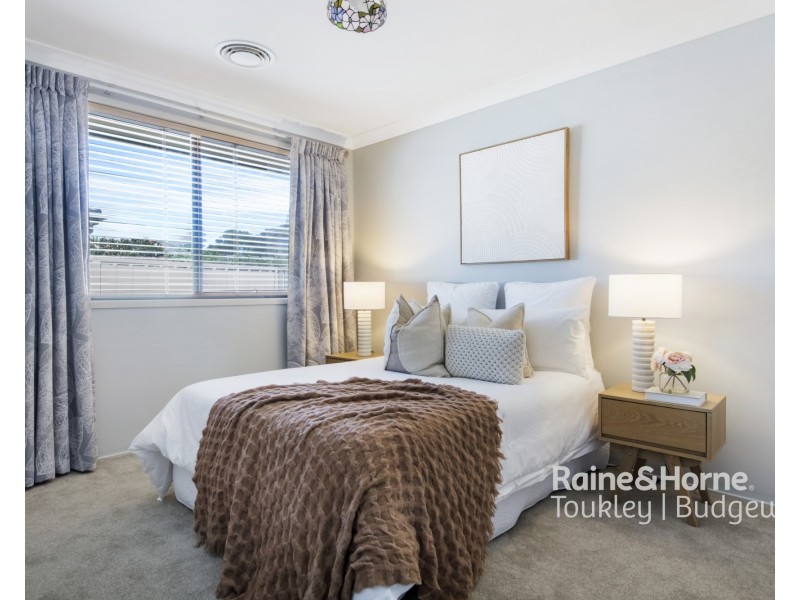 18 Capri Close, Woongarrah NSW 2259