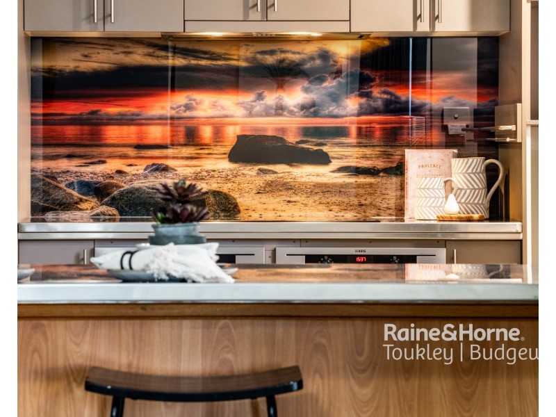 18 Capri Close, Woongarrah NSW 2259