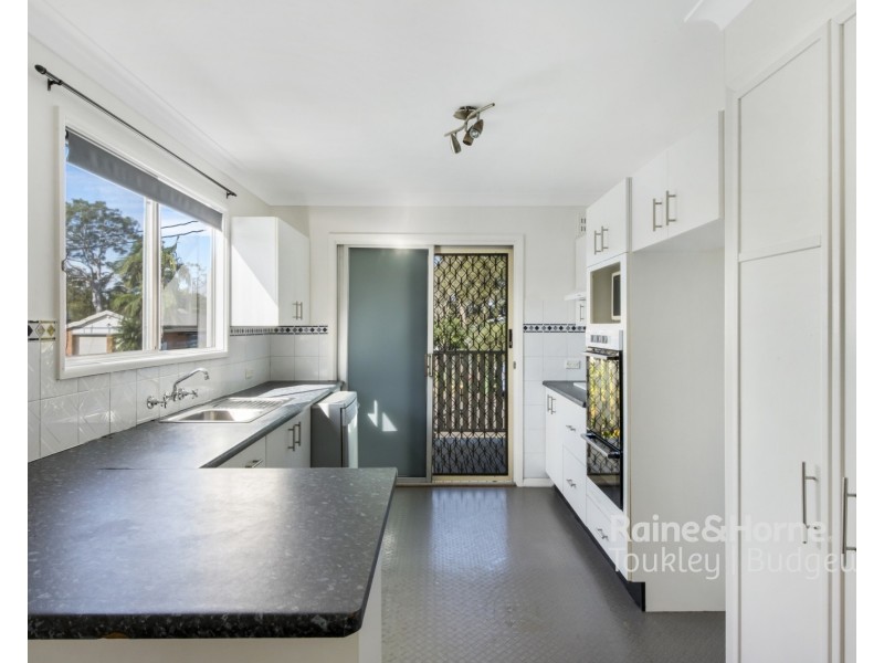 290 Buff Point Avenue, Buff Point NSW 2262