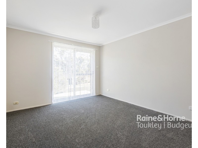 2/33 De L’Isle Drive, Watanobbi NSW 2259