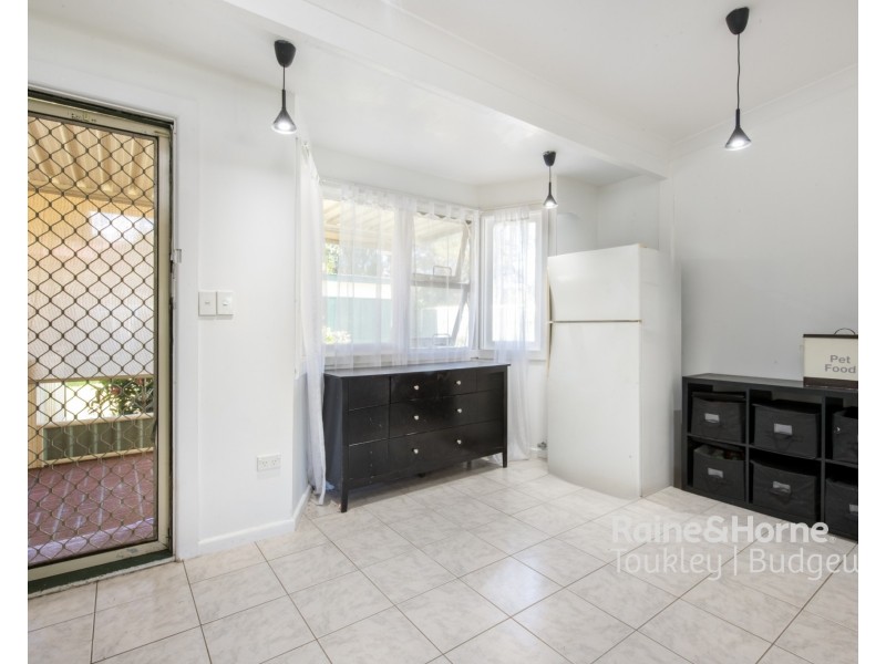 41 Tarwhine Avenue, Chain Valley Bay NSW 2259