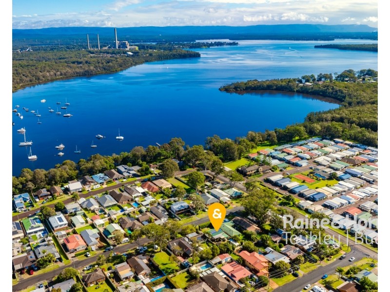 41 Tarwhine Avenue, Chain Valley Bay NSW 2259